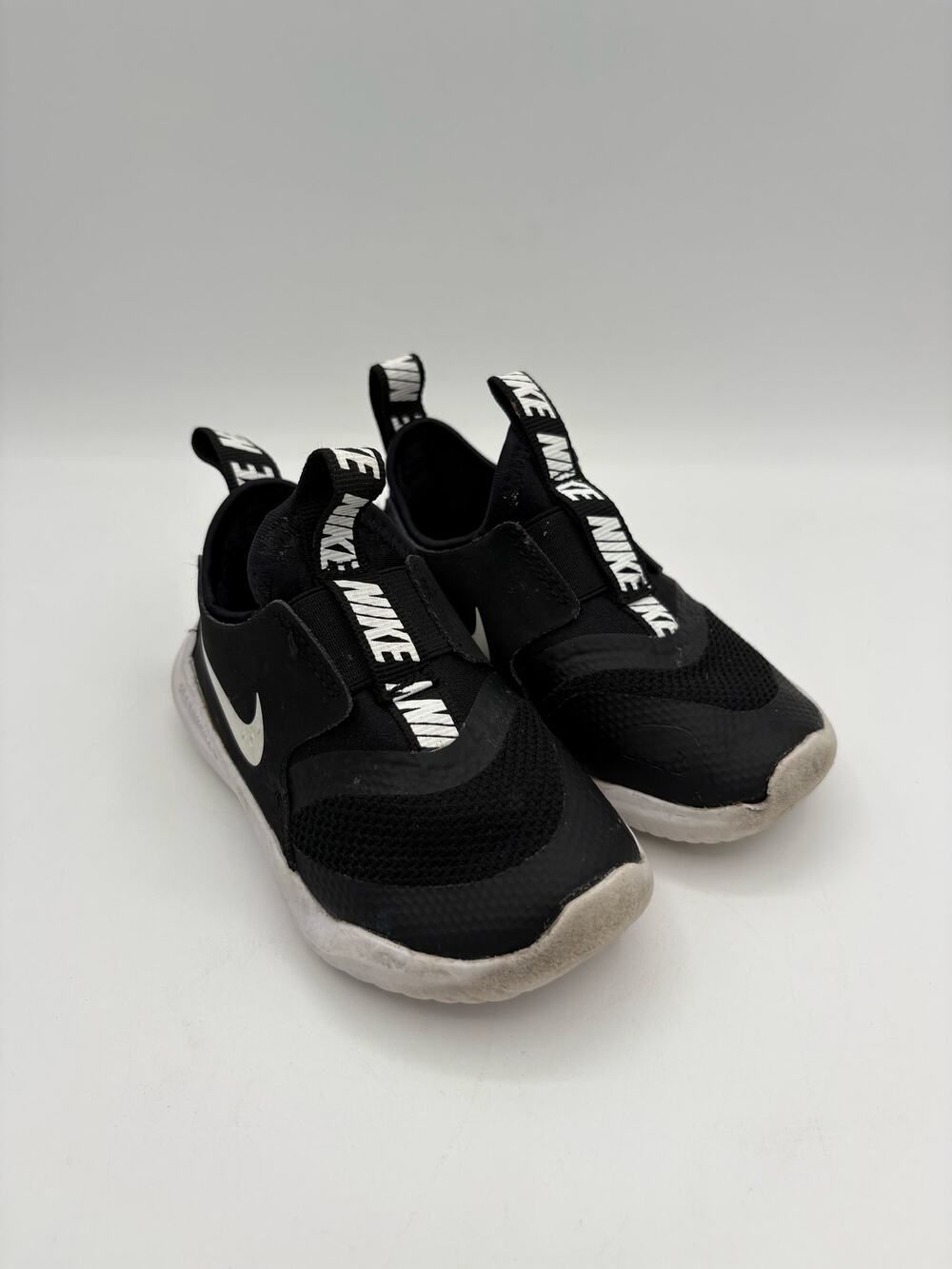 Nike Sneakers Black & White Size 6 Toddlers Infant Shoes